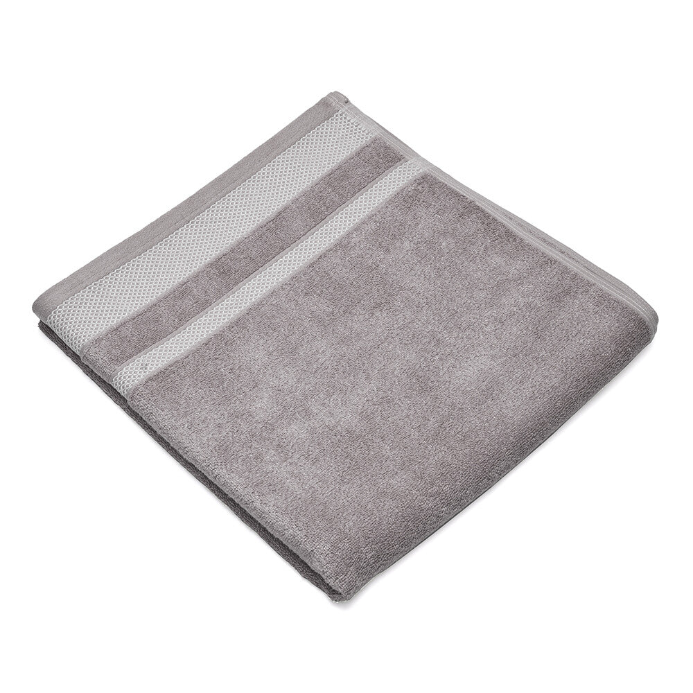 Cotton vs Microfibre vs Bamboo Towels - Which is the Best?